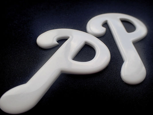 Shinny Dan Putih 3D Mengangkat TPU Heat Transfer Patch Desain Disesuaikan