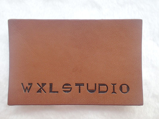 Personalized Logo Garment Leather Patch Label Kulit Logo Hitam Timbul