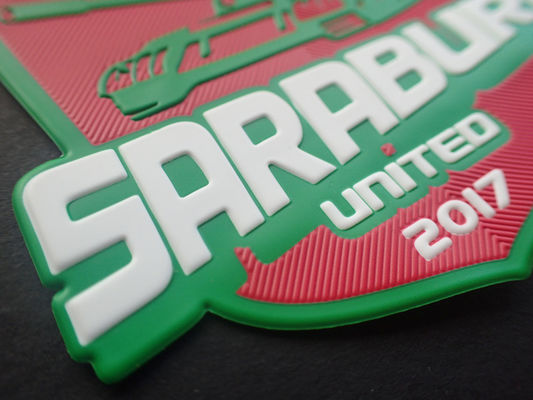 Logo Olahraga Sepak Bola 3D TPU Timbul Patch Untuk Pakaian Luar Ruangan