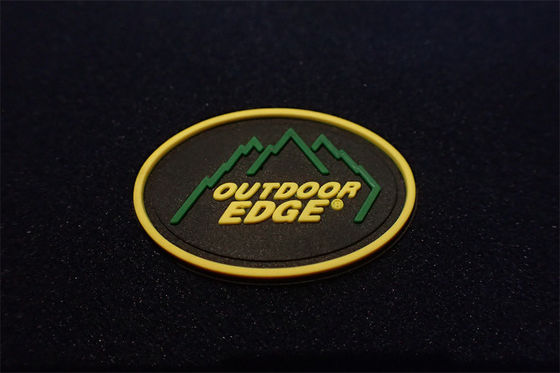 Pakaian Desain Kustom 3D Karet Patch Label Pakaian Logo Kustom