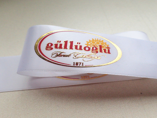 Pita Kain Poliester Anyaman Garmen Dengan Logo Sablon Sutra