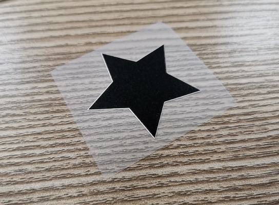 Label Pencetakan 3D Pakaian Perpindahan Panas Silikon Dengan Teknik Embossing